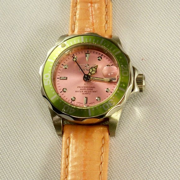Invicta Pro Diver 200m Water Resistant *Band Watch - Picture 1 of 9